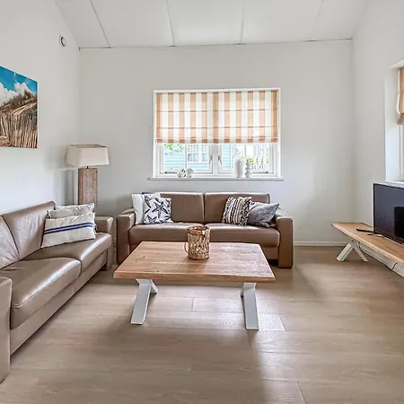 3 Bedroom Stunning In *